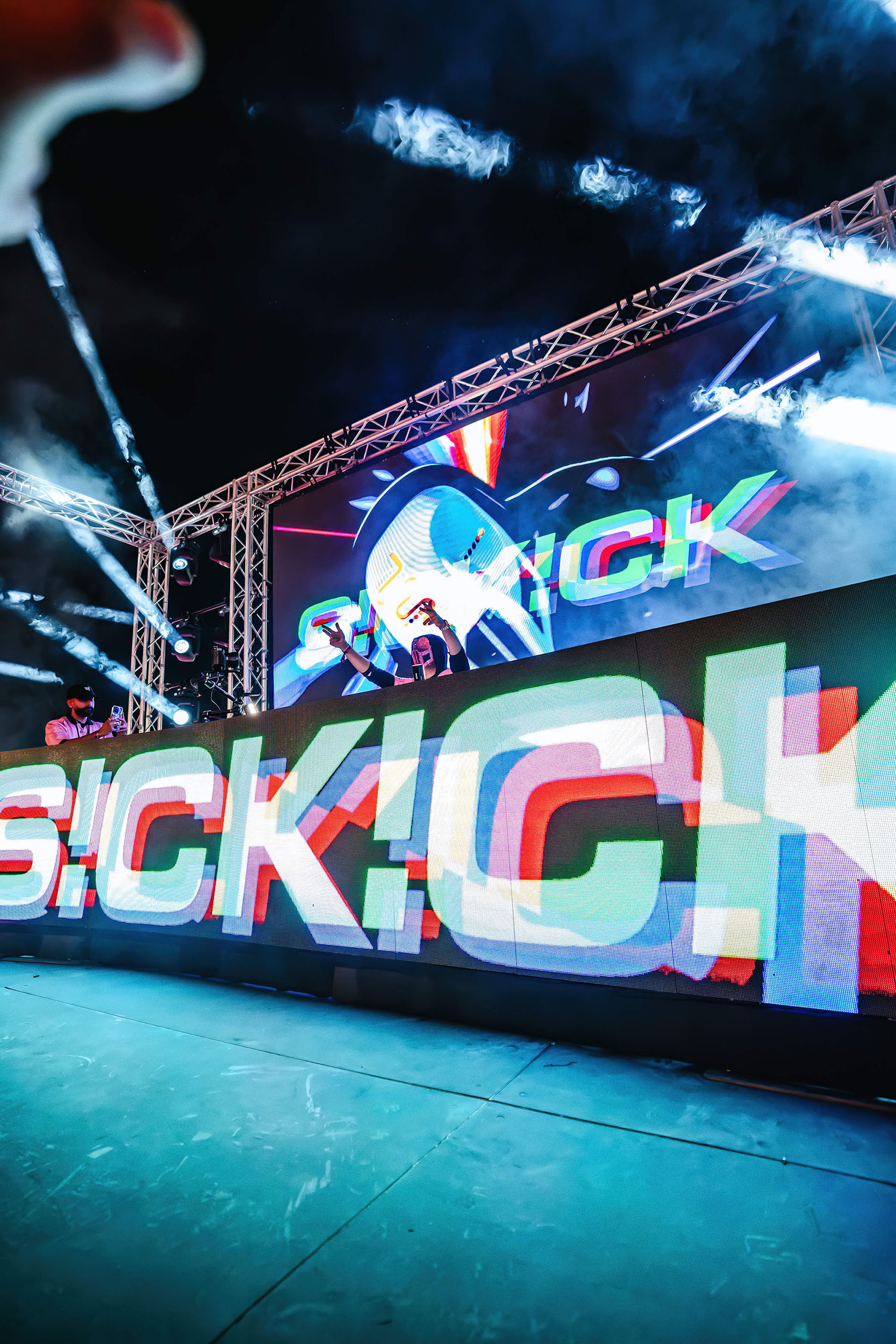 Sickick LED stage